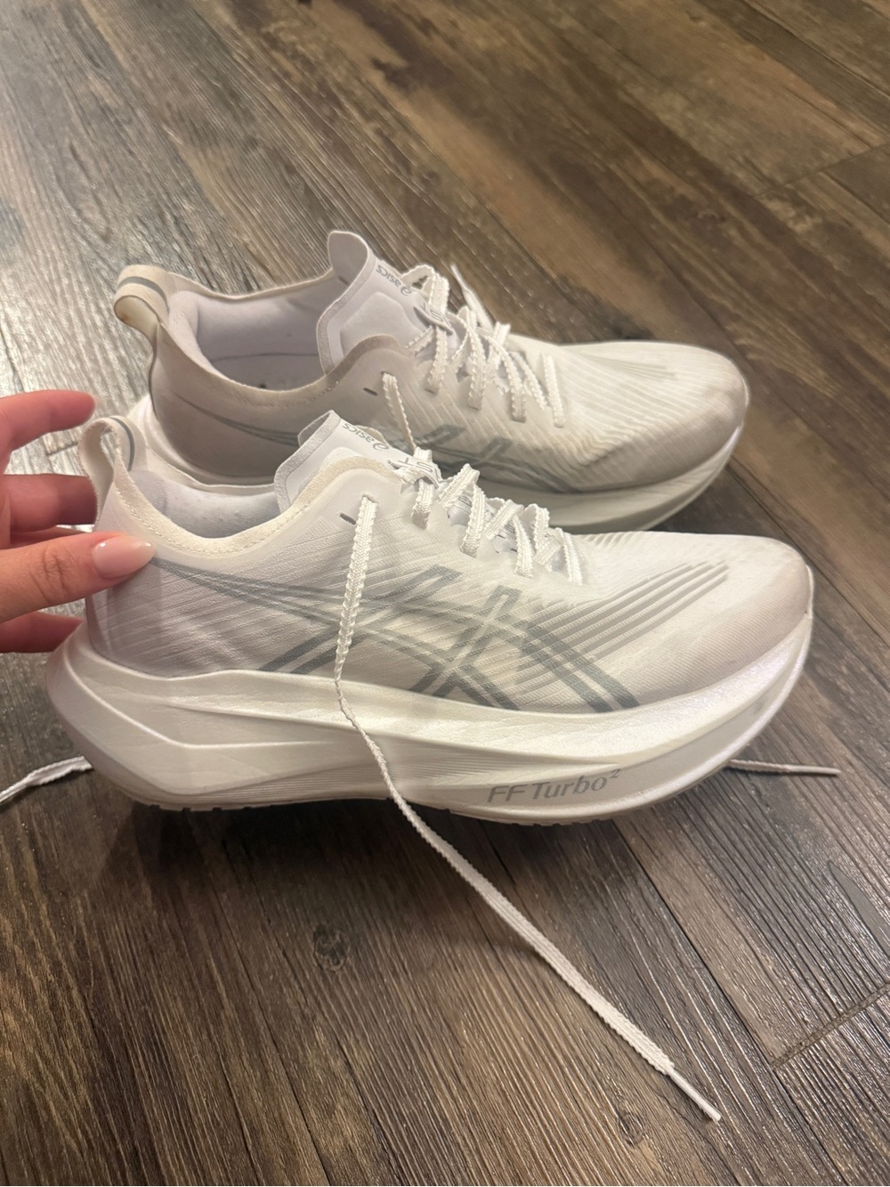 Asics Megablast FFTurbo 2 - White Running Shoes Womens size 8, Mens 6.5